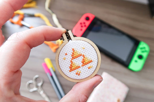 Cross-stitch pattern - Triforce (Yellow and Pink)