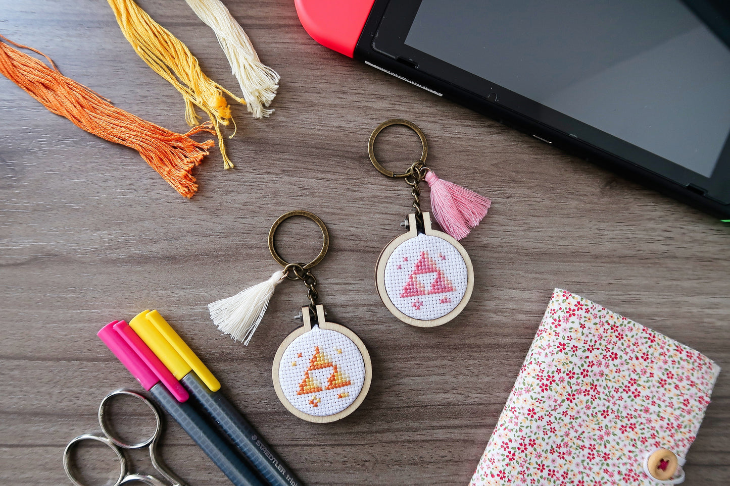 Cross-stitch pattern - Triforce (Yellow and Pink)